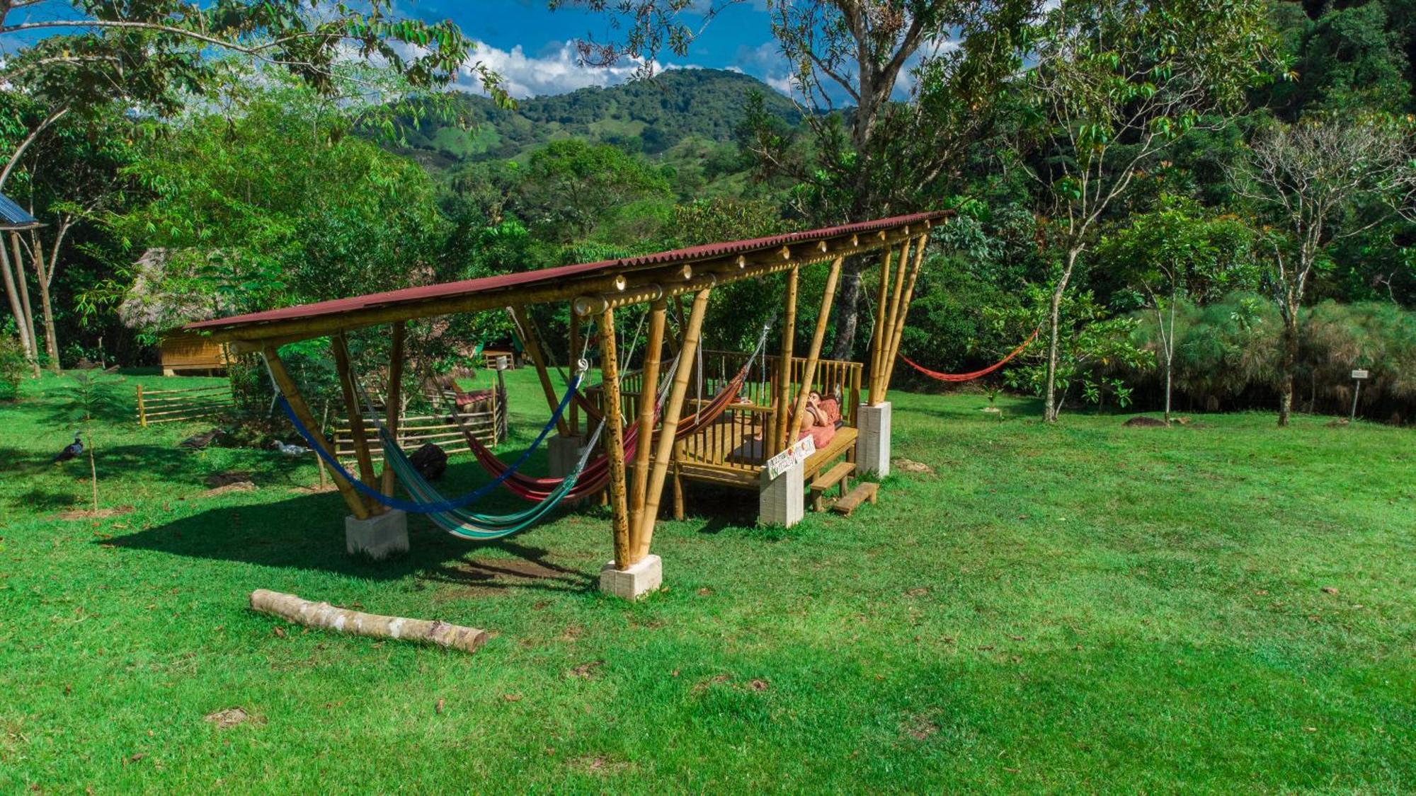 La Perla Negra - Black Pearl Eco Hostel Сан-Рафаэль Экстерьер фото
